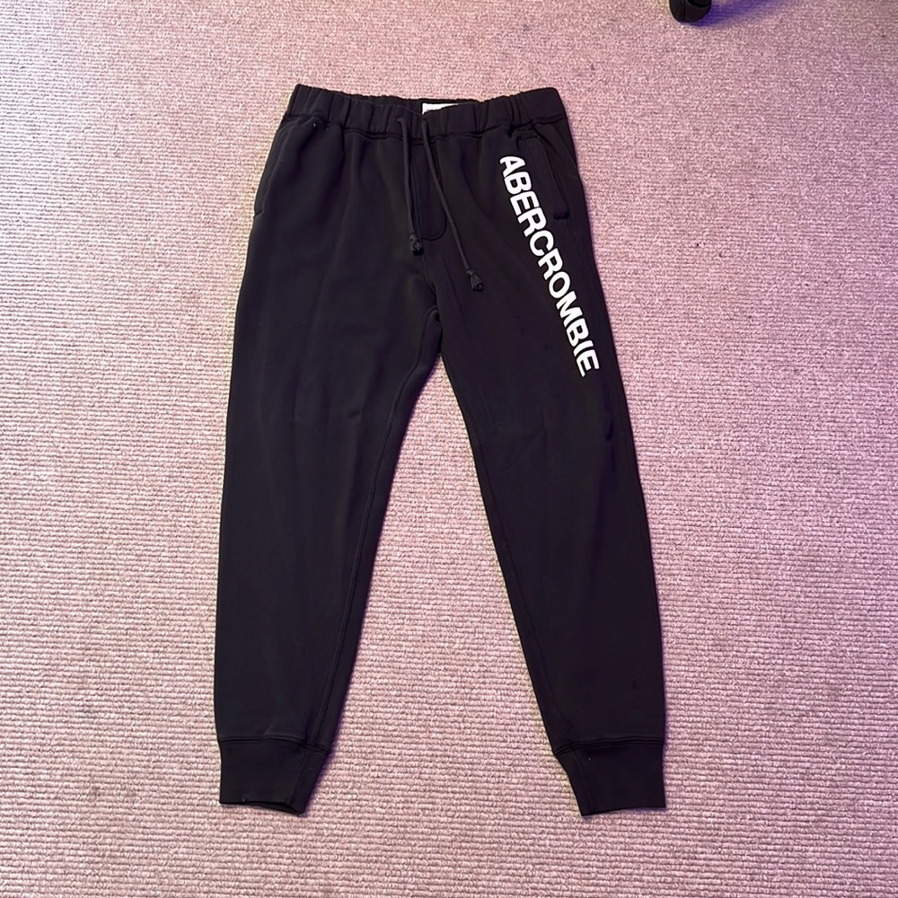 A&F sweatpants size medium